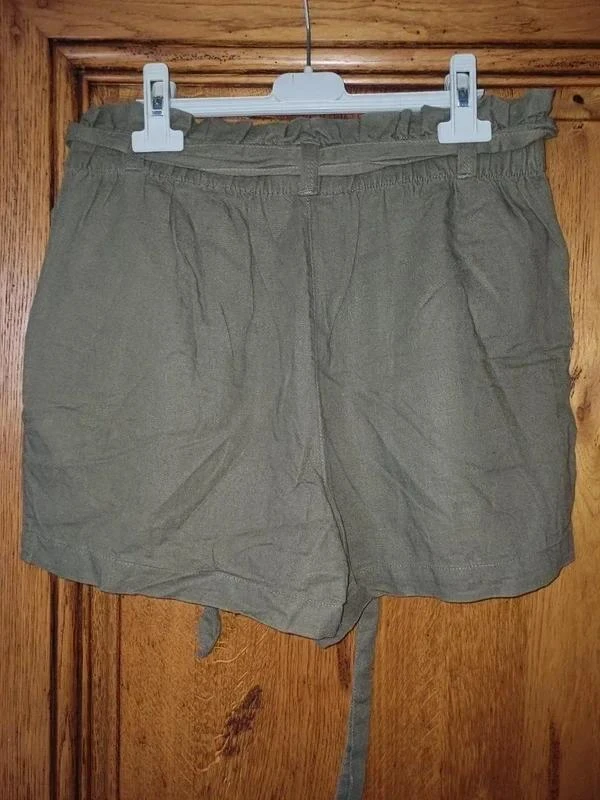 Short kaki de lin marca JDY tamanho 38 novo – photo 5